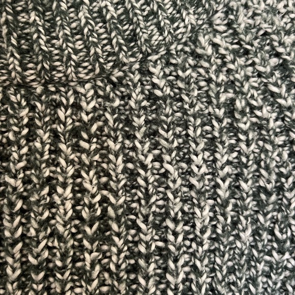 Green marbled mock neck sweater - Picture 3 of 3